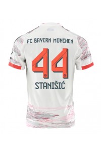 Bayern Munich Josip Stanisic #44 Voetbaltruitje Uit tenue 2025-26 Korte Mouw